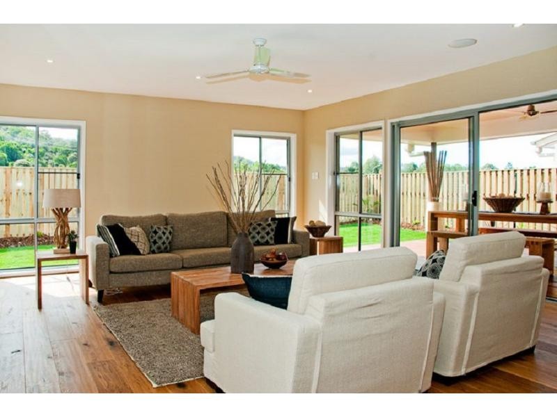 11 Gartside Avenue, Riverstone Crossing, Maudsland QLD 4210