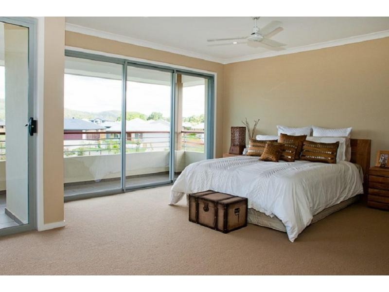 11 Gartside Avenue, Riverstone Crossing, Maudsland QLD 4210