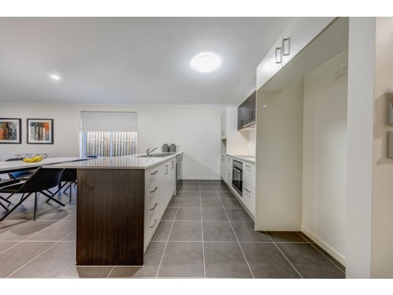 Pacific Pines QLD 4211