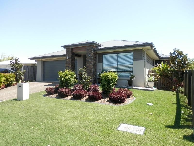 9 Homestead Circuit, Maudsland QLD 4210