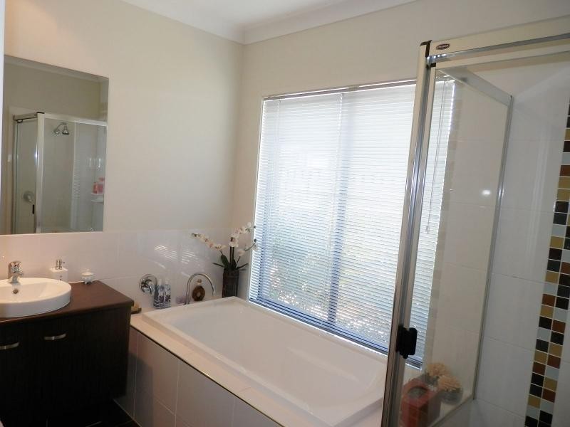9 Homestead Circuit, Maudsland QLD 4210