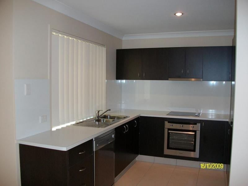 Pacific Pines QLD 4211