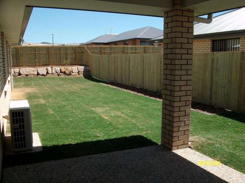 Pacific Pines QLD 4211
