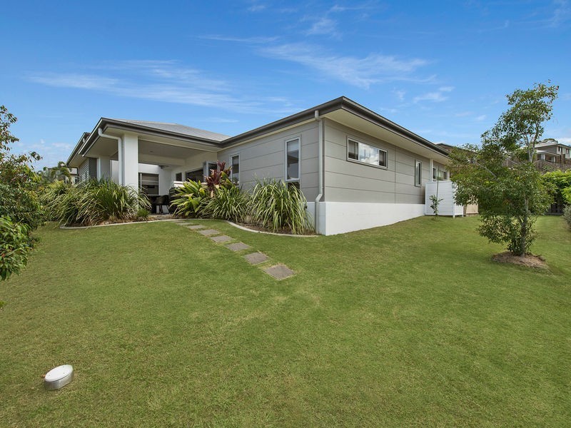 1 Greenvale Crescent, Riverstone Crossing, Maudsland QLD 4210