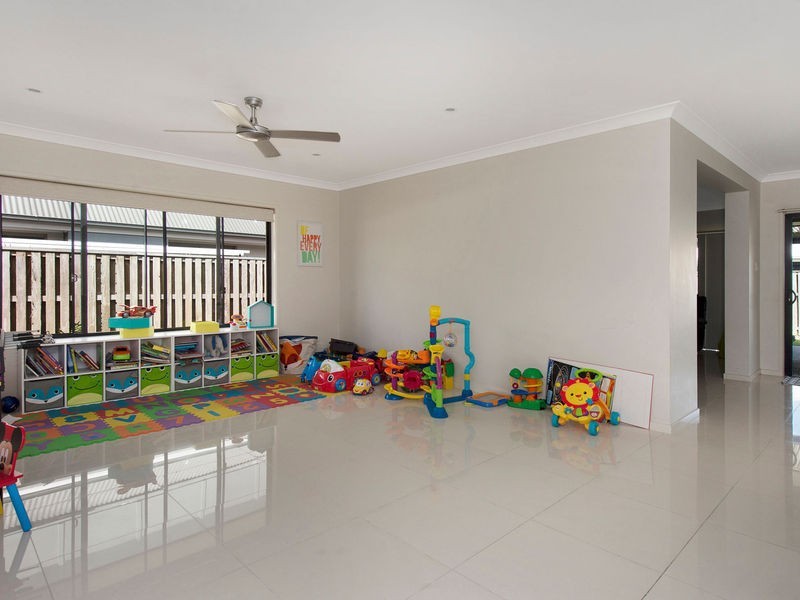 9 Falkener Street, Riverstone Crossing, Maudsland QLD 4210