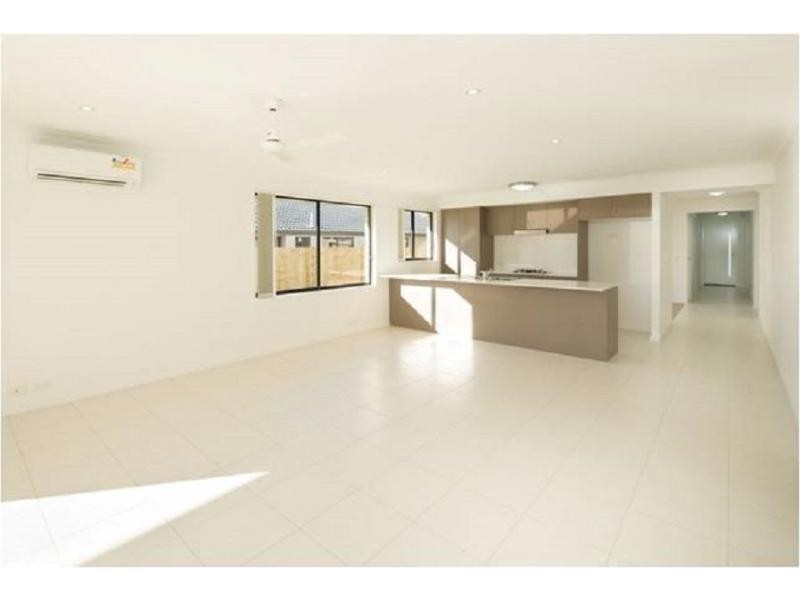 Hillcrest QLD 4118