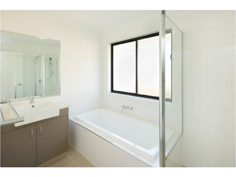Hillcrest QLD 4118