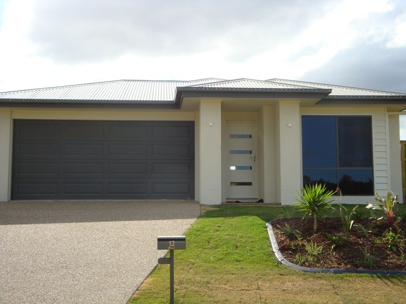 Pacific Pines QLD 4211