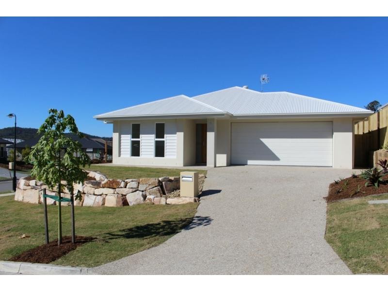2 Grevillia Crescent, Riverstone Crossing, Maudsland QLD 4210