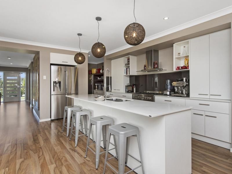 4 Mountain View Parade, Riverstone Crossing, Maudsland QLD 4210