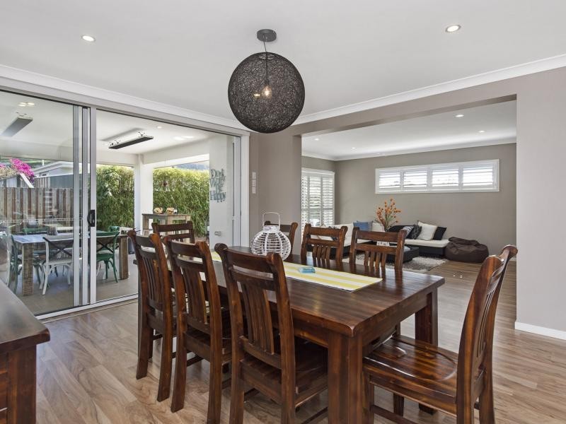 4 Mountain View Parade, Riverstone Crossing, Maudsland QLD 4210