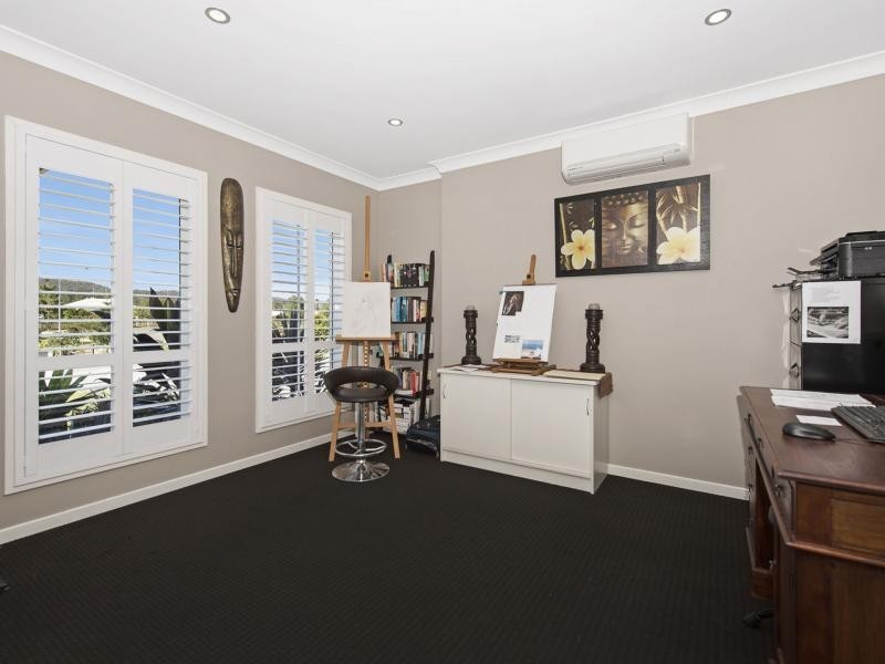 4 Mountain View Parade, Riverstone Crossing, Maudsland QLD 4210