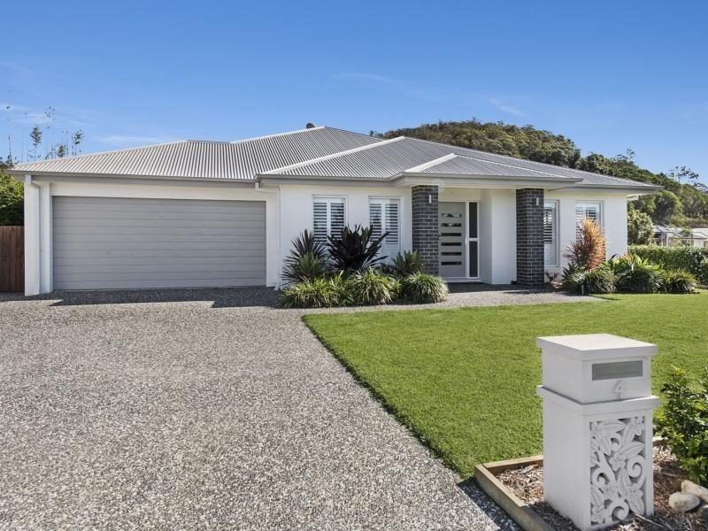 4 Mountain View Parade, Riverstone Crossing, Maudsland QLD 4210