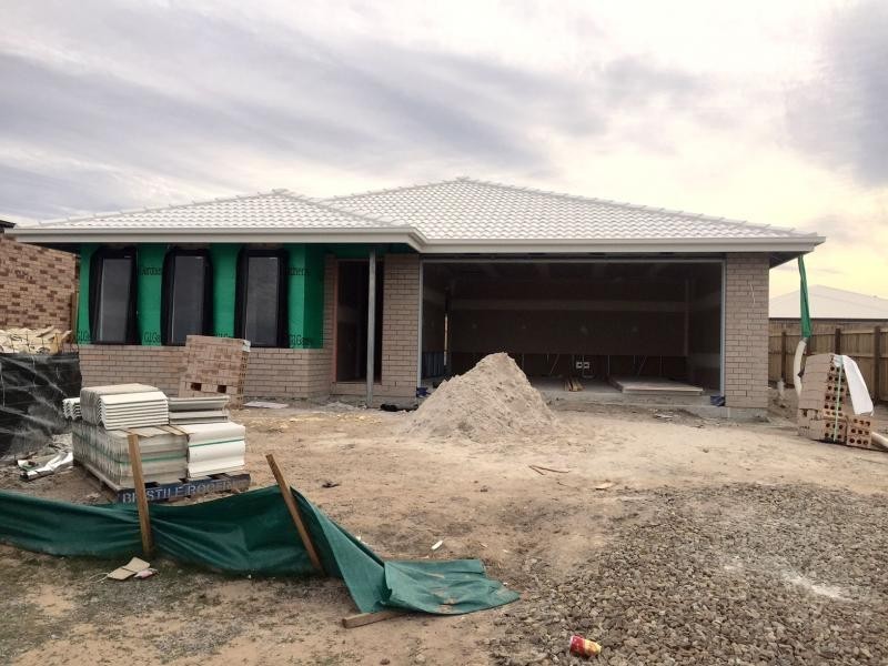 8 Lambent Street, Yarrabilba QLD 4207