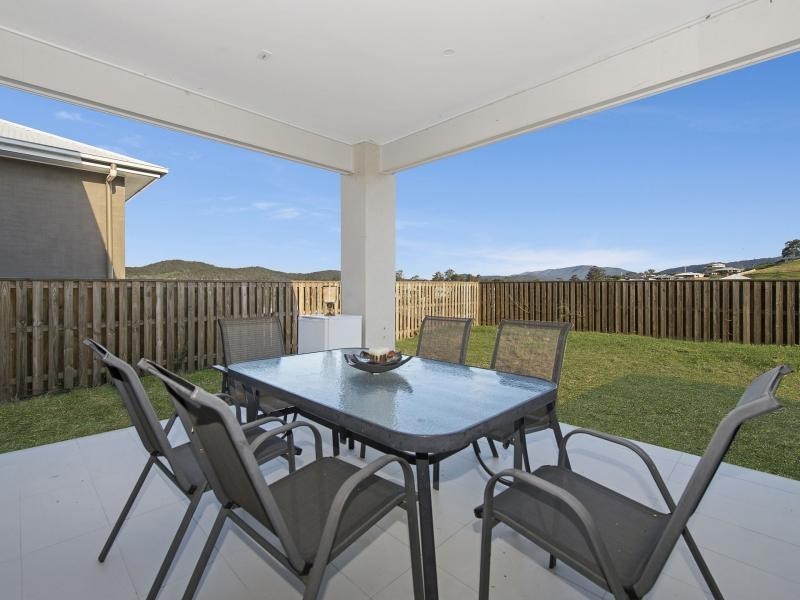 20 Mountain View Parade, Riverstone Crossing, Maudsland QLD 4210