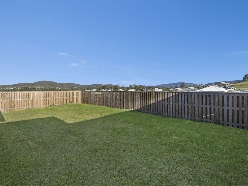 20 Mountain View Parade, Riverstone Crossing, Maudsland QLD 4210