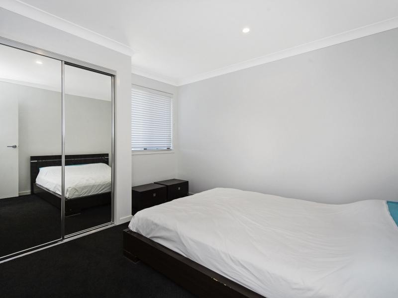 20 Mountain View Parade, Riverstone Crossing, Maudsland QLD 4210