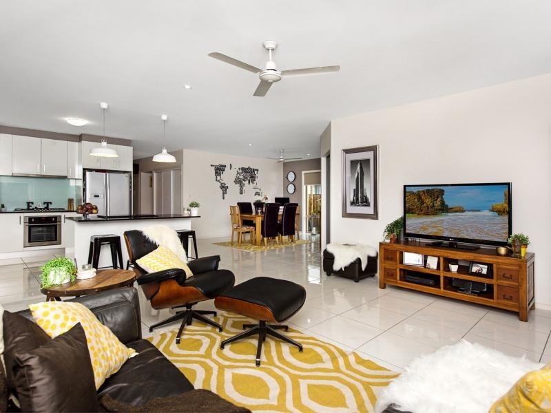 3 Prairie Avenue, Riverstone Crossing, Maudsland QLD 4210