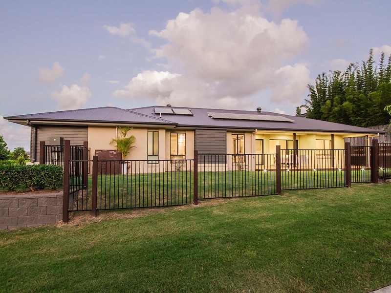 225 Riverstone Crossing , Riverstone Crossing, Maudsland QLD 4210