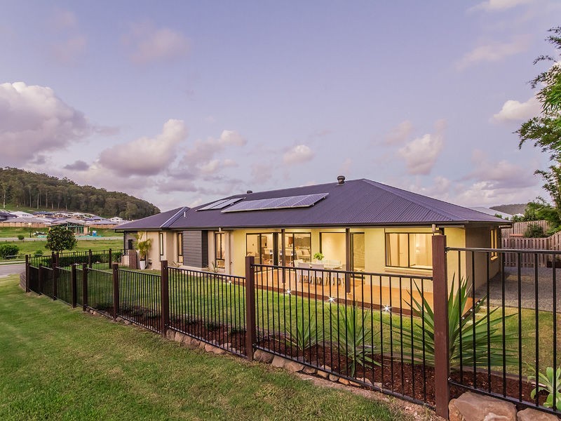 225 Riverstone Crossing , Riverstone Crossing, Maudsland QLD 4210