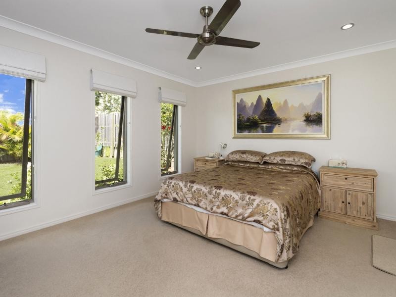 14 Valley Brook Rise, Riverstone Crossing, Maudsland QLD 4210