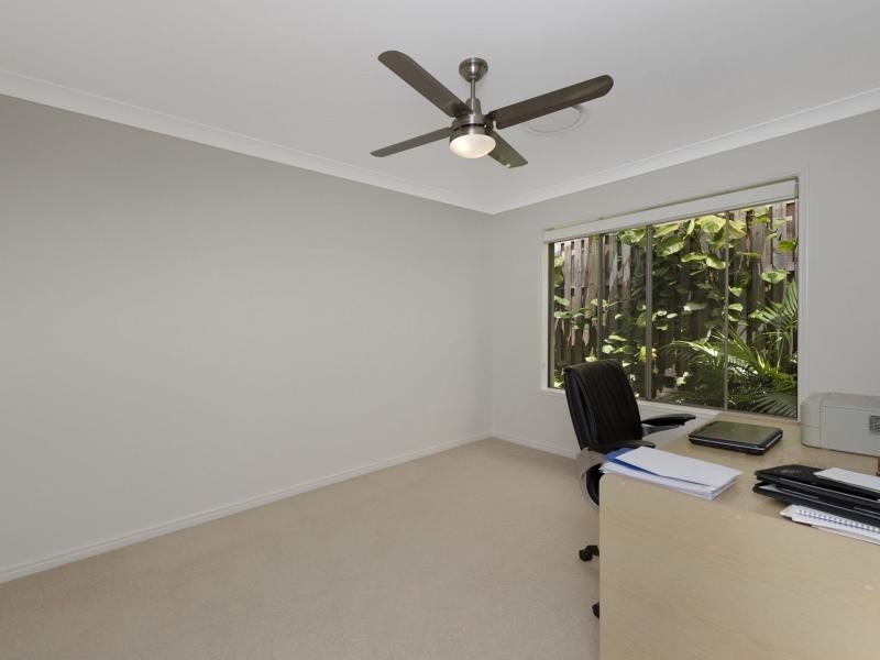 14 Valley Brook Rise, Riverstone Crossing, Maudsland QLD 4210