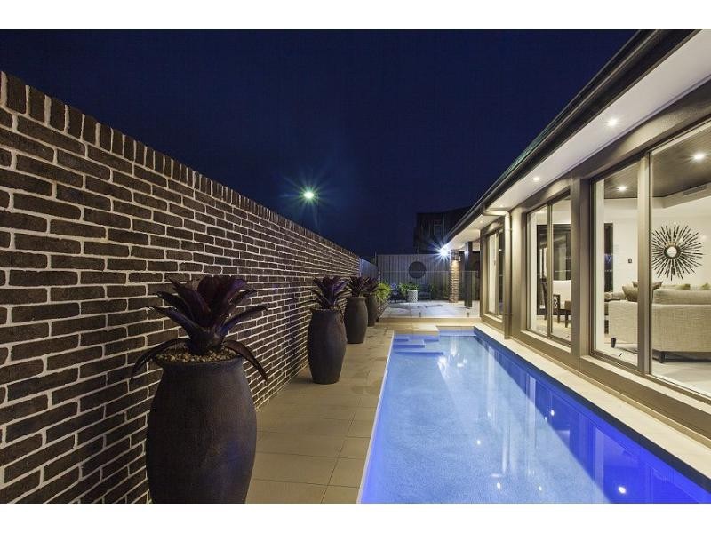 7 Finch Parade, Rochedale QLD 4123