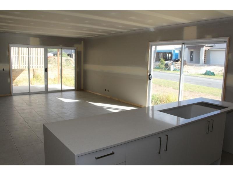 49 Prairie Avenue, Riverstone Crossing, Maudsland QLD 4210