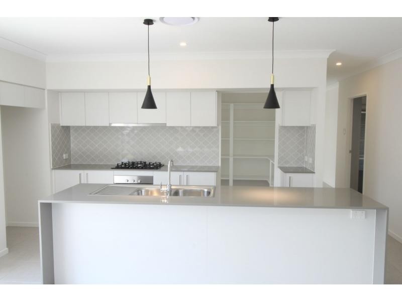 49 Prairie Avenue, Riverstone Crossing, Maudsland QLD 4210