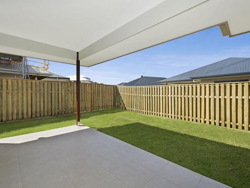 58 Hillstone Crescent, Maudsland QLD 4210