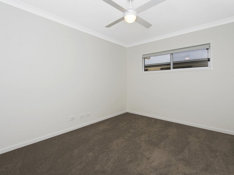 58 Hillstone Crescent, Maudsland QLD 4210