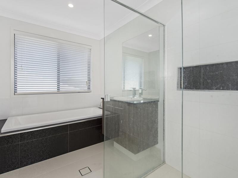 L341 Mountain View Parade, Riverstone Crossing, Maudsland QLD 4210