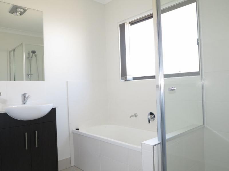 Ormeau Hills QLD 4208