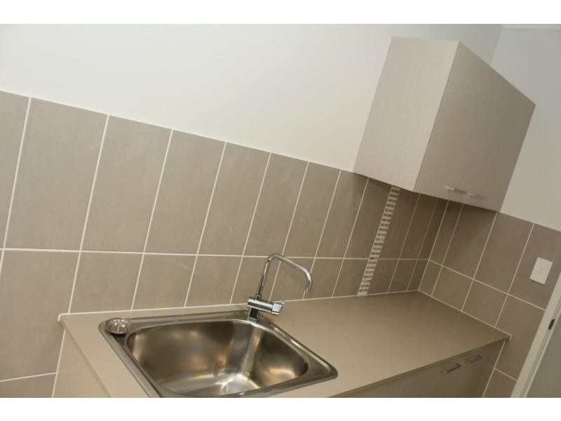 6 Grevillia Crescent, Riverstone Crossing, Maudsland QLD 4210