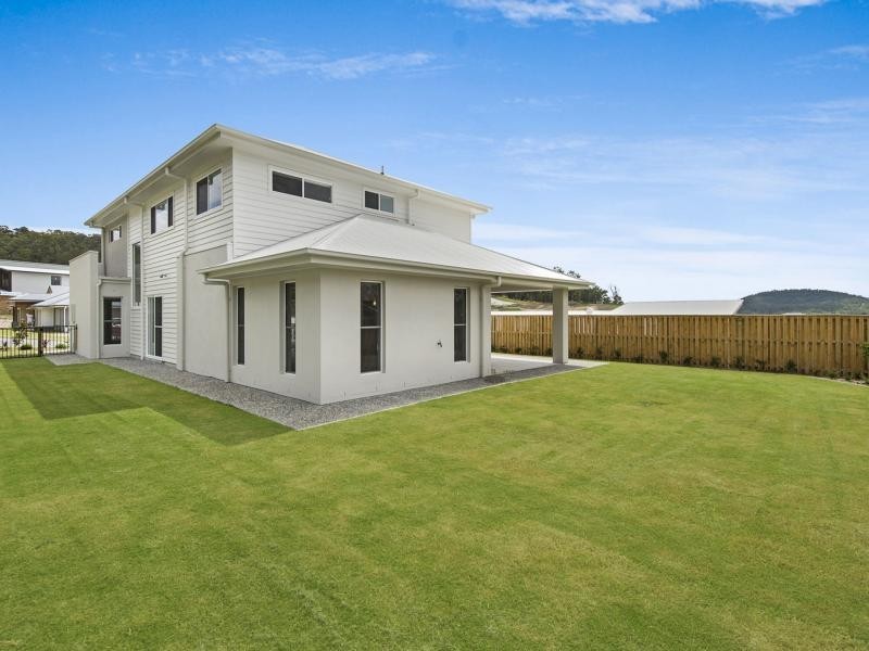 8 Grevillia Crescent, Riverstone Crossing, Maudsland QLD 4210