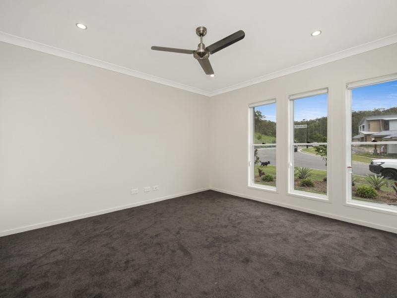 8 Grevillia Crescent, Riverstone Crossing, Maudsland QLD 4210