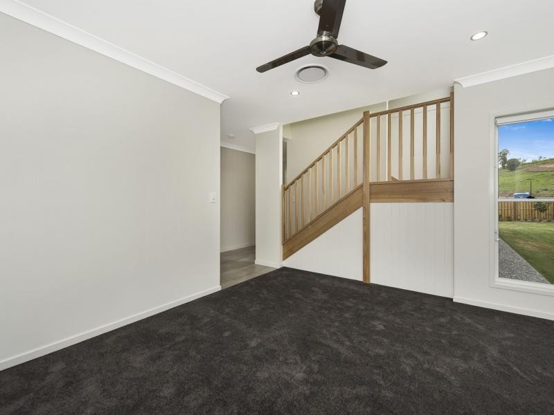 8 Grevillia Crescent, Riverstone Crossing, Maudsland QLD 4210