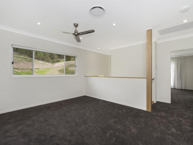 8 Grevillia Crescent, Riverstone Crossing, Maudsland QLD 4210