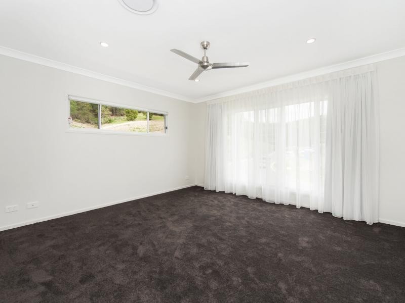 8 Grevillia Crescent, Riverstone Crossing, Maudsland QLD 4210