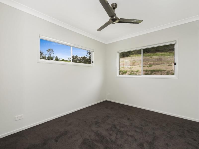 8 Grevillia Crescent, Riverstone Crossing, Maudsland QLD 4210