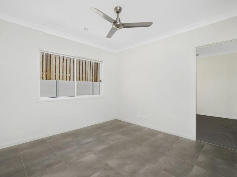 30 Hillstone Crescent, Maudsland QLD 4210