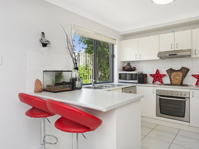 2/26 Witheren Circuit, Pacific Pines QLD 4211