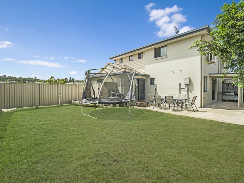 2/26 Witheren Circuit, Pacific Pines QLD 4211