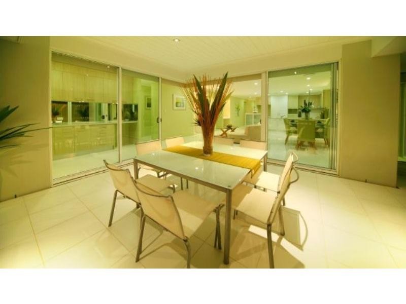 Hope Island QLD 4212