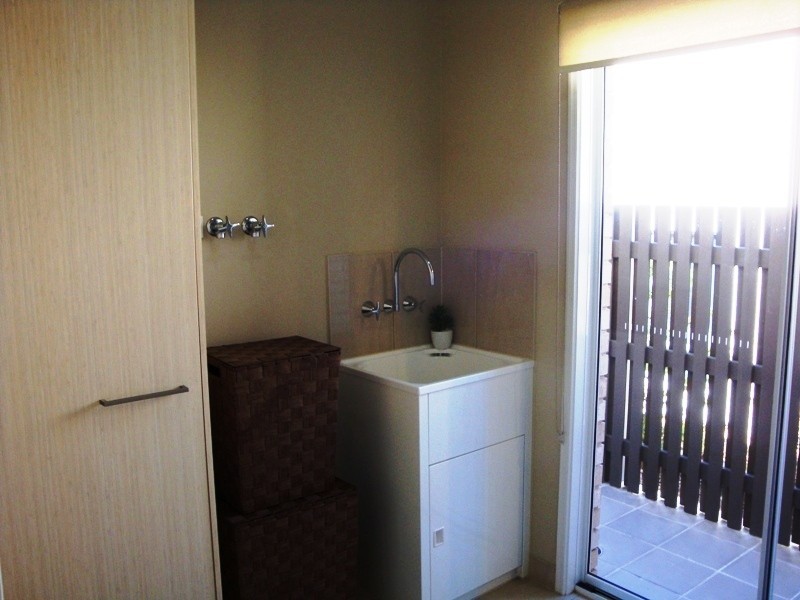 Pacific Pines QLD 4211