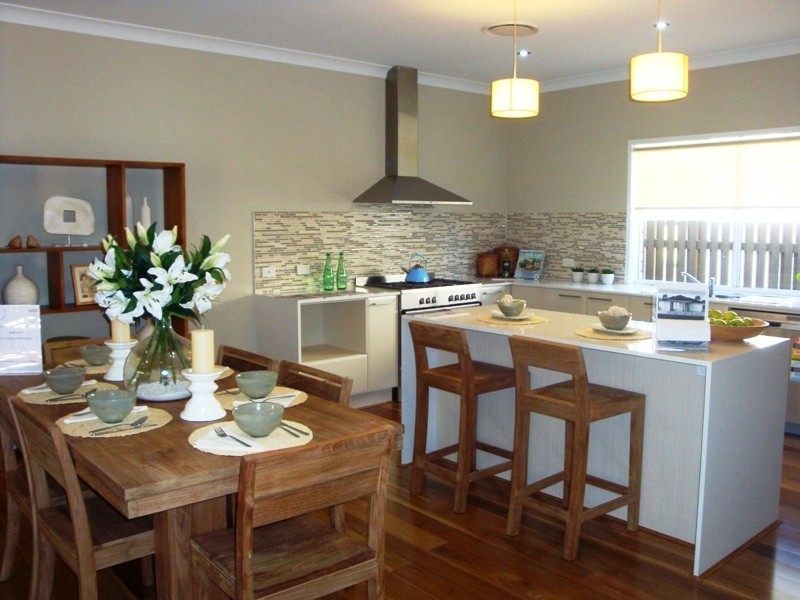 Pacific Pines QLD 4211