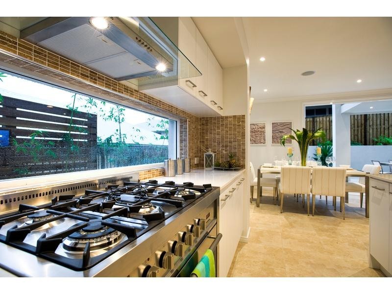 7 Waratah Crescent, Springfield Lakes QLD 4300