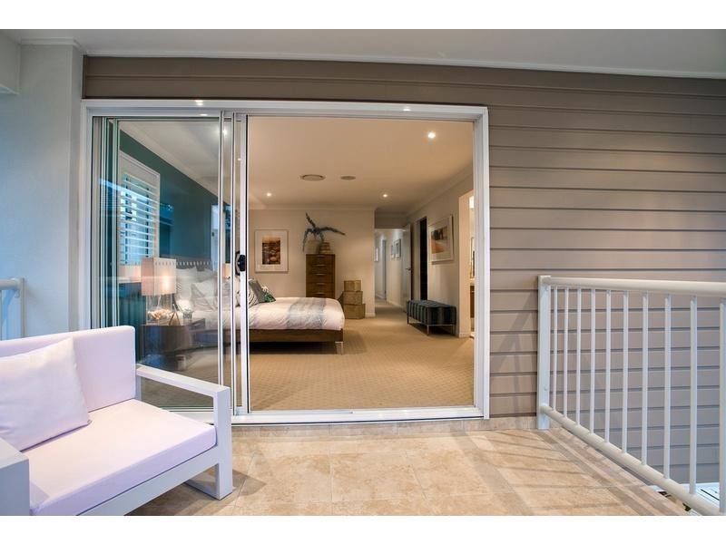 7 Waratah Crescent, Springfield Lakes QLD 4300