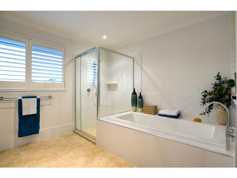 7 Waratah Crescent, Springfield Lakes QLD 4300