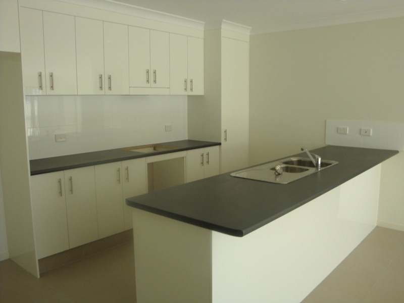 Pacific Pines QLD 4211